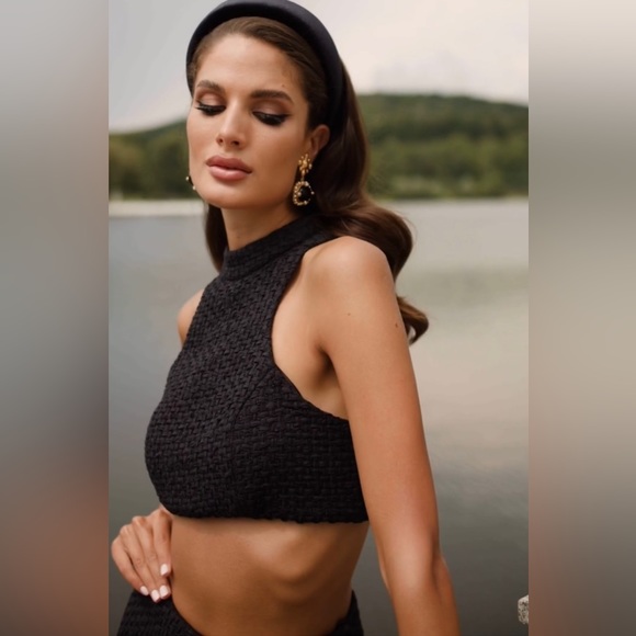 Alamour Black Racer Neck Crop Top - Picture 1 of 16